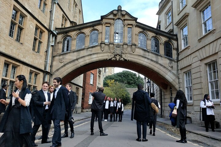 Oxford university walking tour